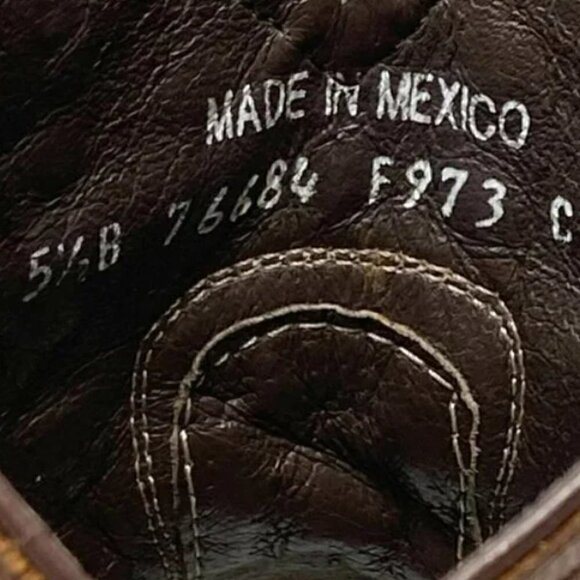 Frye Wyatt Distressed Brown Leather Studded Short Western Boots - Size 5.5 - Picture 9 of 9